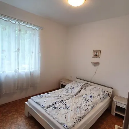 áron Apartamento *